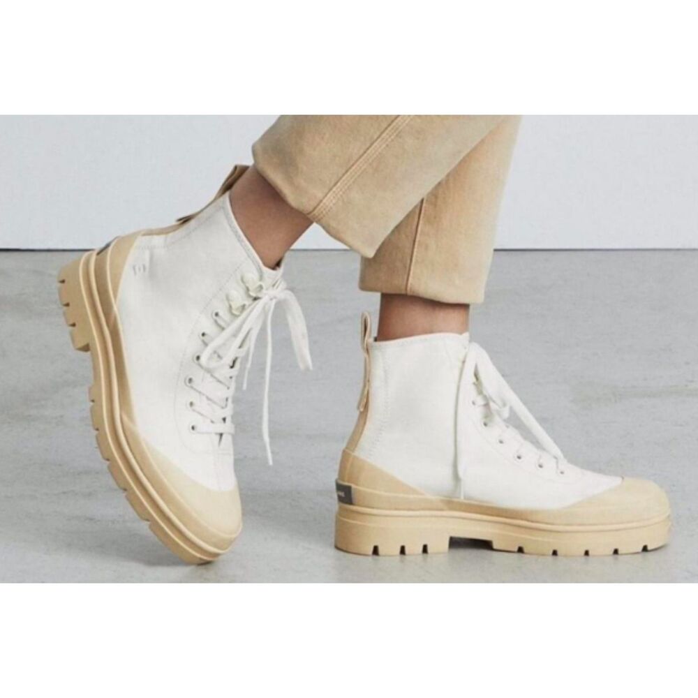 Everlane Canvas Lug Combat Boots 7 Natural Beige Organic Cotton Utility Lace Up